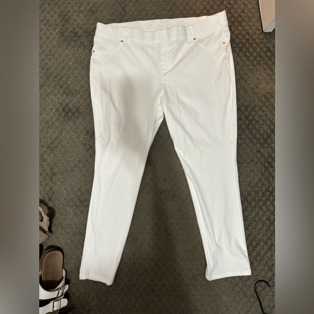 White stretchy pants